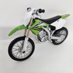 Miniatura moto Kawaski KX 250f cor verde,  marca Misto, mede aproximadamente 12x7. (sem descanso e sem caixa)