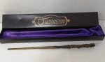 VARINHA DO FRED DE MAGIA DO FILME HARRY POTTER COM 34 CM. ( SEM GARANTIAS DE AUTENTICIDADE)