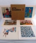 ARTE BRASILEIRA 2. 06 pranchas com reproduções de: Anita Malfatti, Antonio Bandeira, Di Cavalcanti, Glauco Rodrigues, Guignard. Alfredo Volpi. Coordenação de José Piquet Carneiro 1973.  Capa dura e capa. Medidas 409x 43 cm cada.