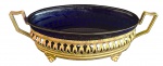 Cristal D' Arques Paris  Belíssima Navete Francesa em demi cristal na tonalidade azulada. Base e alças em bronze dourado. Assinada, medidas: 30 cm de largura x 10 cm de altura.