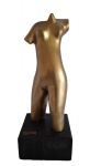 J. Nantes  Escola Francesa  Magnífica Escultura em bronze, representando Torso. Base em granito preto, altura 30cm. Assinada na placa do Artista.