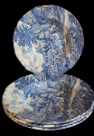 WEDGWOOD -  Lote com quatro pratos fundo confeccionado em faiança inglesa esmaltada nas cores azul e branco, padrão dito Old English Village.  Med: 22 x 4cm.. (OBS.: três  tem pequeno bicado na borda). 