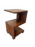 Moveis em madeira, no estilo moderno, em formado de 'S".  Med:29,5 x 35 x 55 cm.  Retirada noRiocomprido.