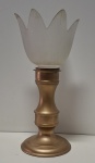 Antigo  centro de mesa europeu em cristal, base em bronze artístico direto. Altura: 33 cm