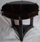 Mesa Inglesa George III, em mogno, tampo circular, medindo: 87 x 90 cm.