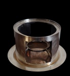 Antigo fogareiro para réchaud, peça em metal espessurado. Med. 16cm x 26 cm x 18.