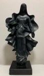 Ceschiatti, Alfredo "Nossa Senhora das Graças", escultura em bronze patinado medindo 0,48 x 0,26 assinada. Cachet da Fundição Zani.