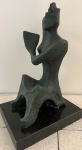 Bruno Giorgi, "Mulher no espelho",escultura em bronze cinzelada, medindo 38 cm,  assinada.