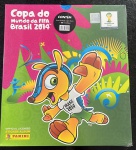 COPA DO MUNDO 2014 - BOX COMEMORATIVO LACRADO COM 30 PACOTINHOS E 1 ALBUM CAPA DURA