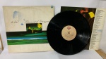 LP - A-HA, 1987  . LP EM MUITO  BOM ESTADO. CAPA COM DESGASTES DE USO E TEMPO, MAS NADA GRITANTE
