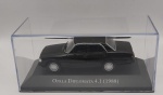 Miniatura Opala Diplomata 4.1 1988, escala 1/43, acompanha base e acrilico. Item no estado conforme fotos. 