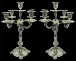 FRACALANZA - Belíssimo par de candelabros em metal espessurado à prata, manufatura Fracalanza. Com s