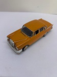 Carrinho modelo Mercedes de ferro 11 cm de como modelo 220 SE 1/43 obs faltando uma janela