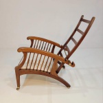 Autor desconhecido - Belíssima espreguiçadeira, executada em jacarandá maciço, assento com tapeçaria