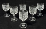 Conjunto com 6 taças produzidas em cristal Demi com lavrados geométricos, altura 11,5cm, meados do século XX. 