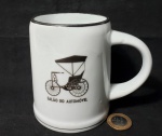 Real, colecionável caneca para chopp produzida em porcelana, comemorativa do salão do automóvel, maior comprimento 13cm.