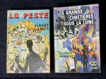 Lote contendo 2 livros de romance, escritos em francês, década de 50, marcas do tempo.