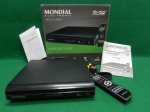 Aparelho de video player. Marca Mondial. Modelo D20 Karaoke Show. Reproduz as mídias DVD, DVDR, DVDRW, CD, CDR, VCD, SVCD, JPG, MP3. Função karaokê. Com controle remoto. Aparenta nunca ter sido usado. Acompanha manual e nota fiscal. Ano 2020.