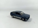 MINIATURA - CARRINHO: Miniatura de carrinho, modelo GOL GTI, em metal, abre as portas, falta parachoque dianteiro. Medidas: altura: 3 cm, largura: 4 cm e comprimento: 11 cm.