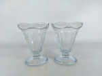 TAÇAS DE SORVETE - INDONÉSIA: Par de taças de sorvete em vidro transparente, MADE IN INDONÉSIA, medidas: altura:13 cm e diâmetro maior:10 cm