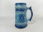 CANECA DE CHOPP - COLEÇÃO: Antiga caneca de chopp de coleção executada em porcelana na tonalidade azul, " 1º FESTIVAL DE CHOPP-RIO DE JANEIRO 12/09/81 - ANO DO JUBILEU DE OURO 1982 - ADMINISTRAÇÃO RAUL LOPES", medida: altura:18 cm
