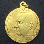 Medalha do Brasil - ano 1937  - Estado Novo - Pres. Getúlio Vargas - Ordem e Progresso - Bronze com