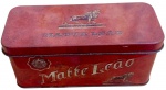 Linda e Conservada Lata Vazia " Retro " do Tradicional - CHÁ MATTE LEÃO - Edição História - Anos 30 - Medida: 15,5 cm x 7 cm x 7 cm. Leão Junior Cia - Curityba - Brasil. Conforme fotos. Apenas com desgastes do tempo.