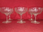 Conjunto de Antigas Taças de Cristal para Champagne com palpitações  feitas a mão. Medidas: 10X9.