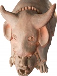 COLECIONISMO - Grande, Magnifica e Diferenciada Escultura em Barro Cozido, Assinada C/I/D. Desgastes do Tempo. Medidas: 40X27aX18.