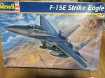 Kit plastimodelismo Revell F15E STRIKE EAGLE 1/48, aparentemente completo,com decals e sem intruções.Se necessário solicitar mais fotos, vídeos ou perguntas para análise . Lembre-se de questionar sobre todas as dúvidas até o dia anterior ao dia do pregão ao vivo, solicite fotos e informações se necessário !Antes de efetuar lances, leia as informações importantes e os termos e condições com atenção! Dúvidas devem ser enviadas via WhatsApp (24) 992260836 Grato a todos!!!!