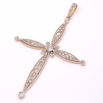 #35936 Pingente Cruz Vintage em Ouro Amarelo 18K com 1,04 Quilates de Diamantes Medida Sem Argola: 6