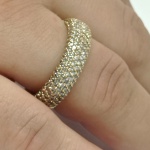 254J Anel de ouro 18k moderno tipo pavê adornado com diamantes