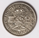 Numismática Inglaterra - KM 885, prata - 1945 - Two Shillings - 11g