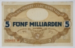 Numismática Alemanha - Cédula do Pós Guerra e Inflacionário. Fez parte de importante coleção europeia.
Vale ressaltar que será apregoada individualmente. Não catalogamos as peças mas aconselhamos para maiores informações Deutsches Notgeld de Anton Geiger, 1918-21 e 1914-15 de Hans Jurg
Grande oportunidade para possibilidade de peças inéditas, raras e belas. Aconselhamos análise apurada!!
5 Bilhões de Marcos - 1923, Karlsruhe - Magnífica cédula com selo seco 
