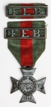 Militaria Brasil - F.E.B - II Guerra, Força Expedicionária Brasileira na Itália - Medalha de Campanha e Passador, totalmente originais, 1944 - 30x30mm e 32x7mm - Fita com 4cm