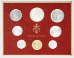 Numismática Vaticano - Oportunidade para completar sua coleção - Vamos oferecer individualmente várias datas. Cartela com 8 moedas incluindo 500 liras em prata - Cartela oficial com crescente valorização. Oportunidade! Ano VIII, 1970