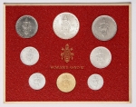 Numismática Vaticano - Oportunidade para completar sua coleção - Vamos oferecer individualmente várias datas. Cartela com 8 moedas incluindo 500 liras em prata - Cartela oficial com crescente valorização. Oportunidade! Ano XI - 1973