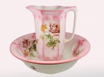Palangana com jarra e bacia em porcelana inglesa J & G Meakim ornamentada por Rosas. Alt. Da jarra 3