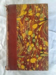 Le livre des Mille nuits et une nuit Tome II - Paris 1909 - Librairie Charpentier et Frasquelle - Èugene Frasquelle, Èditeur. Tradução: O livro das Mil e uma Noite Volume II - Paris 1909 - Librairie Charpentier et Frasquelle - Èugene Frasquelle, Editor. Livro em frances raro com 115 anos de existência, encadernação antiga, capa dura com ruptura na lombada, vendido no estado. Livro Frances diferenciado DE COLEÇÃO PARTICULAR. Este exemplar de colecionador apresenta marcas do tempo e manuseio. Livro raro e importante para restauro devido seu estado.