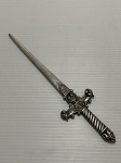 EBERLE - Abridor de carta no formato de espada. Dimensões: 17,5 cm.