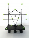 Escultura abstrata feita de madeira com detalhes nas cores preto e verde com belos acabamentos. Obra única, assinado HDG no fundo. Dimensões: 38 cm x 34 cm x 14 cm. Recentemente, descobri minha paixão por criar esculturas abstratas, utilizando hastes de madeira e diversos tipos de materiais. Cada peça é uma combinação única de formas e cores, onde a simplicidade do material encontra a complexidade da criatividade. Meu trabalho busca criar composições artísticas que instigam a imaginação e despertam novas perspectivas. Siga o Instagram @hdgesculturas