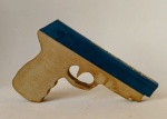 Da Penha - Pistola Walter. A melhor arma do Mundo para ser descarregada na cabeça "O Livro ". Arte sustentável.