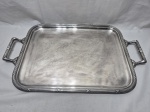 Linda bandeja retangular em prata 90 Fracalanza, modelo X. Medindo 49cm x 38cm x 61cm alça a alça.