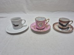 Lote de 3 xícaras de café em porcelana para colecionador.