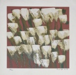 GRAVURA - TIRAGEM 82/120 - TULIPAS GRD EM FUNDO VERMELHO - SERIGRAFIA - 50 X 50CM - OLIMPIA COUTO - ASSINADO A LAPIS PELA ARTISTA - ACID - SEM MOLDURA - APRESENTA PONTOS DE ACIDEZ POR CONTA DO TEMPO