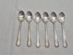 Jogo de 6 colheres de café em prata 90 Wolff, modelo grego. Medindo 10,5cm de comprimento. Necessita de limpeza.