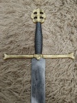ANTIGA ESPADA EM AÇO E BRONZE MEDINDO 130CM COM INSCRICOES EM LATIM - EM OTIMO ESTADO CONFORME FOTOS