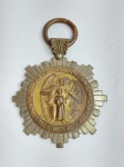 Antigo e Lindo Medalhão de Berço - Anjo da Guarda - Metal prateado e Bronze. Medida: 10 cm x 7 cm de diâmetro x 1 cm. Conforme fotos.