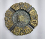 Antigo, Lindo e Imponente Cinzeiro Português em Espesso Bronze Fundido. Medida: 16 cm de diâmetro x  2 cm de profundidade. Peso: 1000 gramas. Conforme fotos.