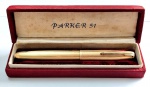 PARKER 51 - 12k Gold Filled - USA -  Antiga Caneta tinteiro - 13,5 cm - acompanha estojo original - sem tinta, com pequenos amassados e riscos do uso.